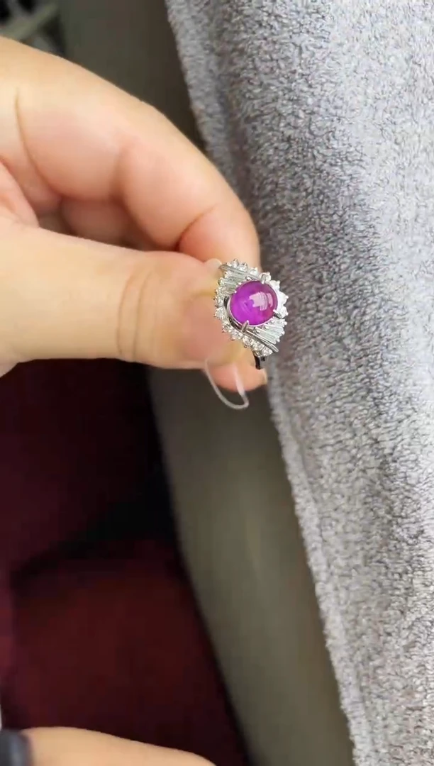 铂Pt850镶嵌戒指定制蓝宝石一枚