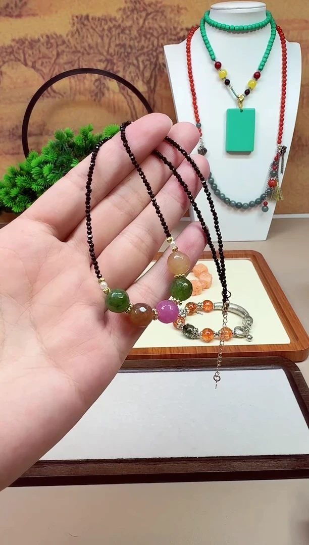 14K金镶嵌颈饰碧玺XXX