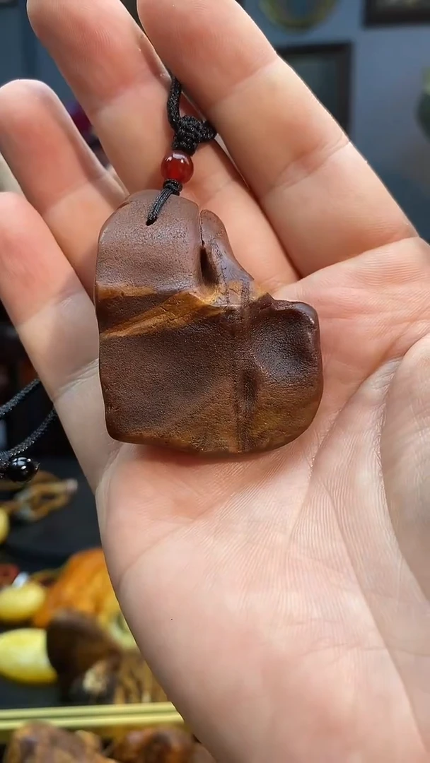 琥珀颈饰未镶嵌吊坠