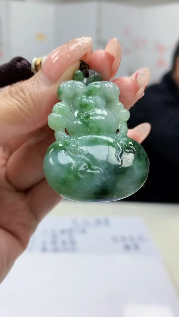 【闪购商品】定制翡翠未镶嵌5152MM-毛货挂件133