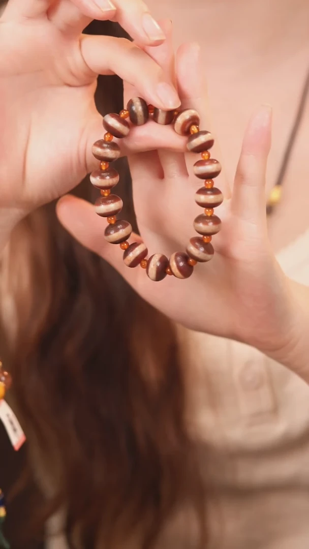 玛瑙/玉髓（覆膜）颈饰未镶嵌柒木珠宝