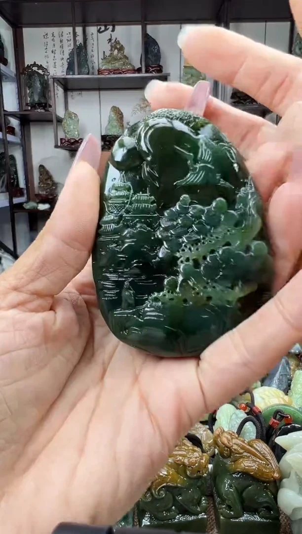 未镶嵌和田玉把件1