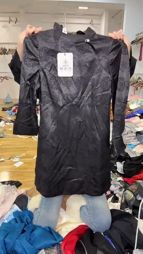 M码       90-105斤   裙子