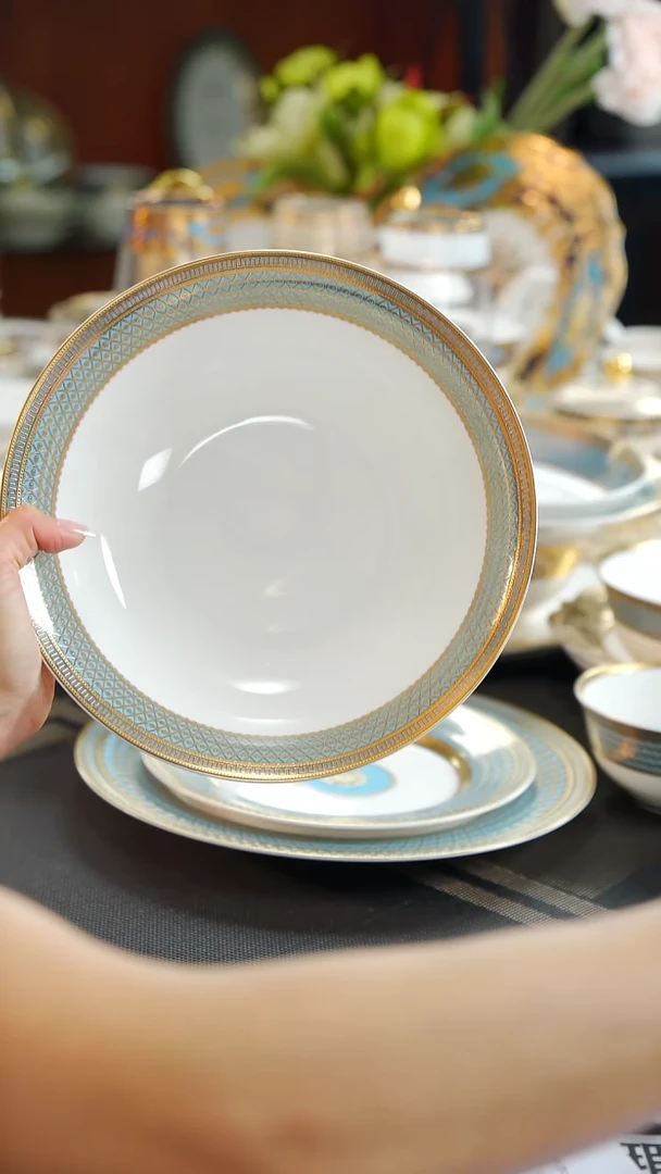 瓷片9英寸汤碗1个