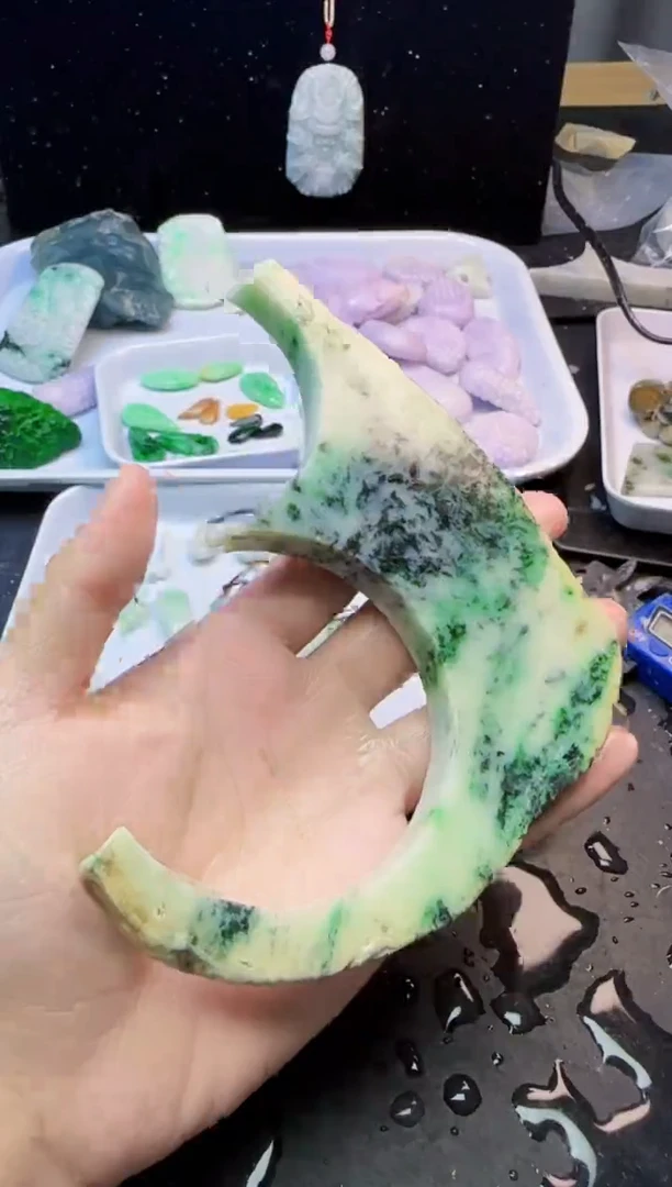 颈饰未镶嵌翡翠小***军014天然A货翡翠