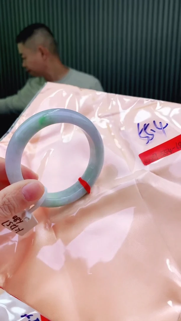 未镶嵌手镯翡翠55