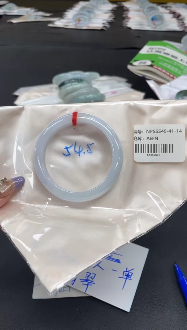 未镶嵌手镯翡翠翡翠手镯