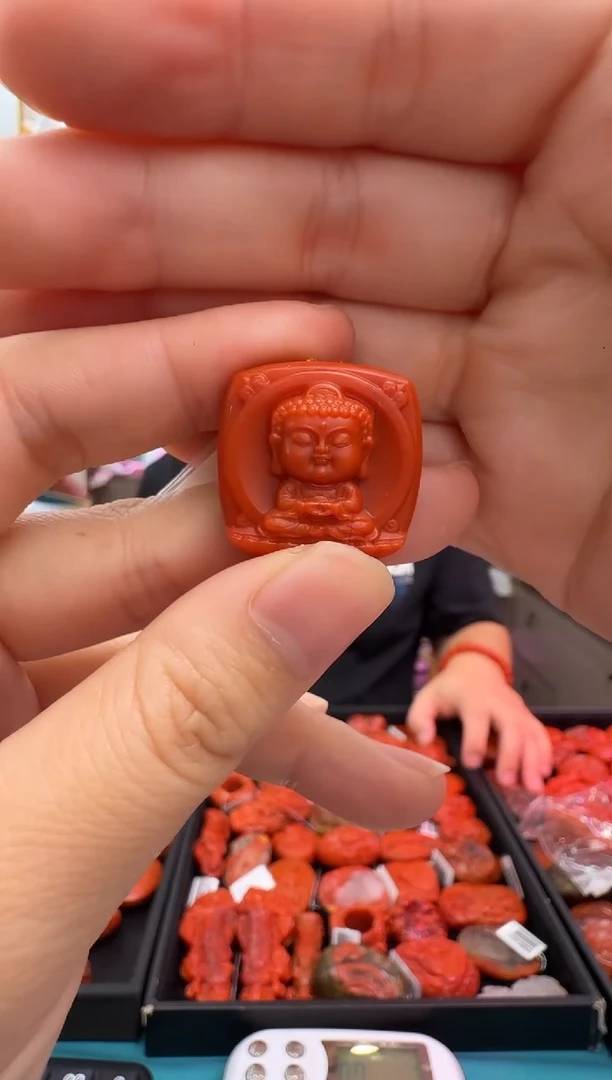 未镶嵌雕刻南红玛瑙019ZB1107产品一个