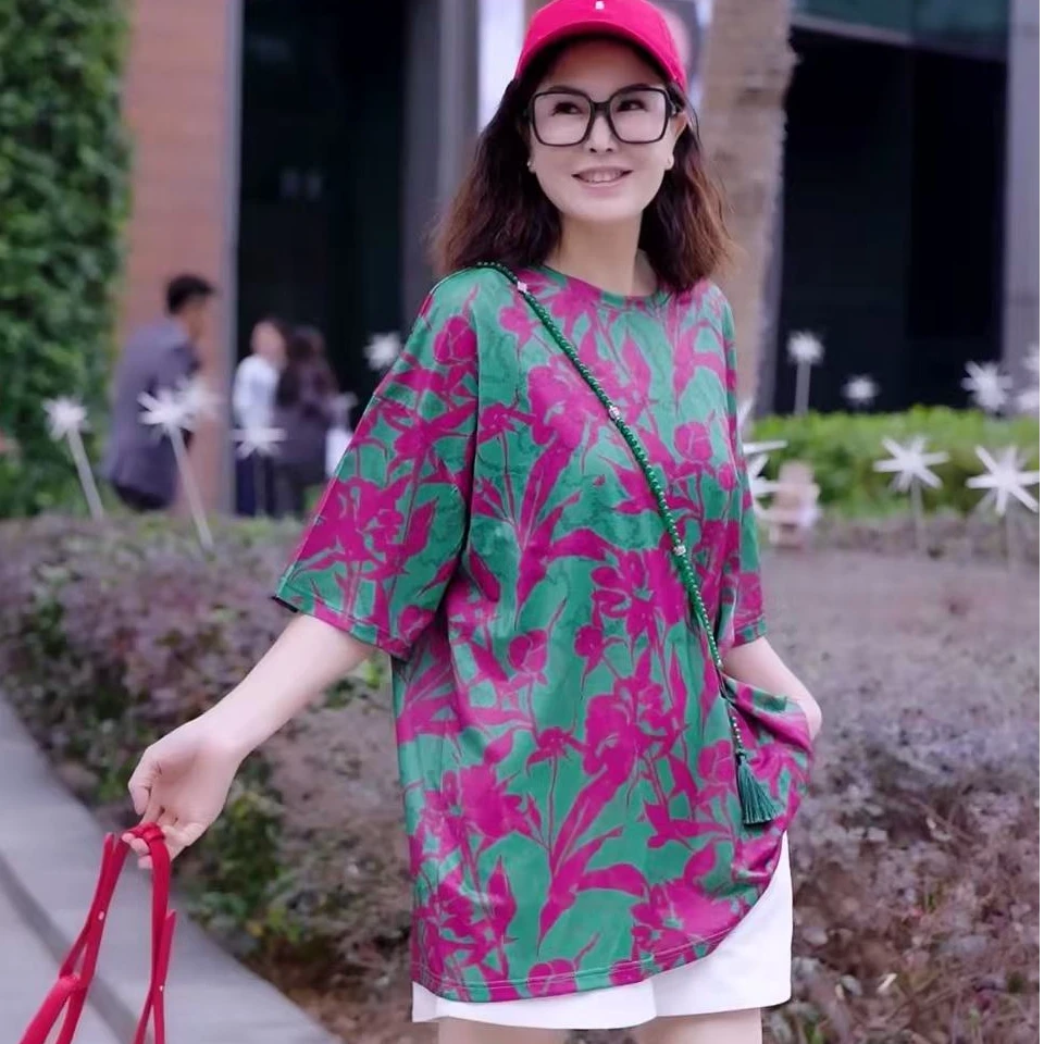 新款洋气T恤2025新款洋气妈妈装针织时尚夏季复古宽松沙滩印花