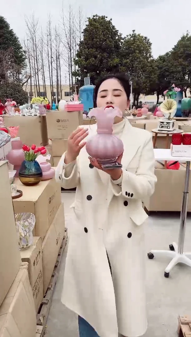 【闪购商品】玻璃安琪微瑕花瓶--038PV