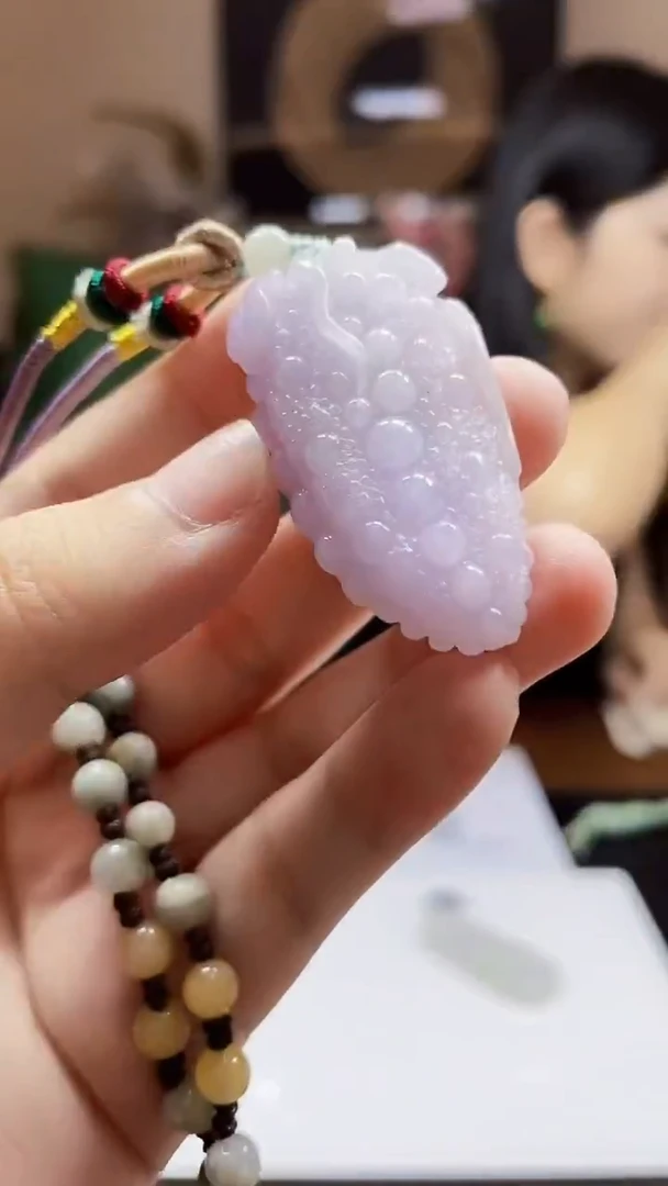 未镶嵌定制翡翠吊坠81