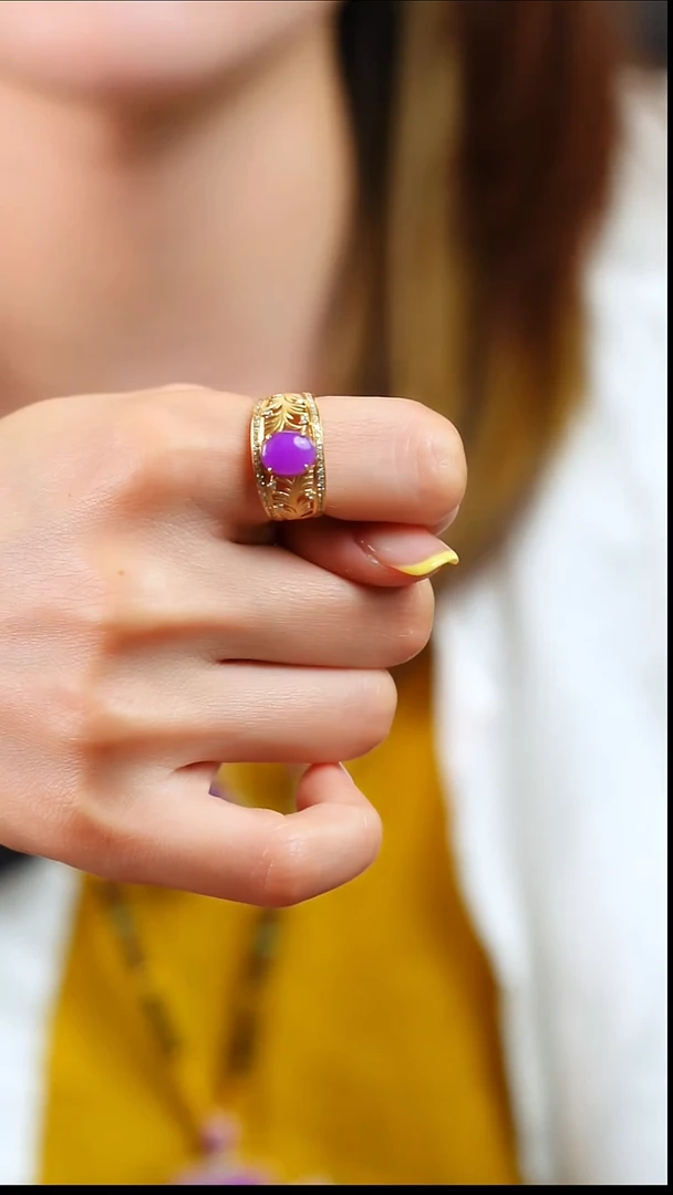 苏纪石（舒俱来）18K金镶嵌戒指1