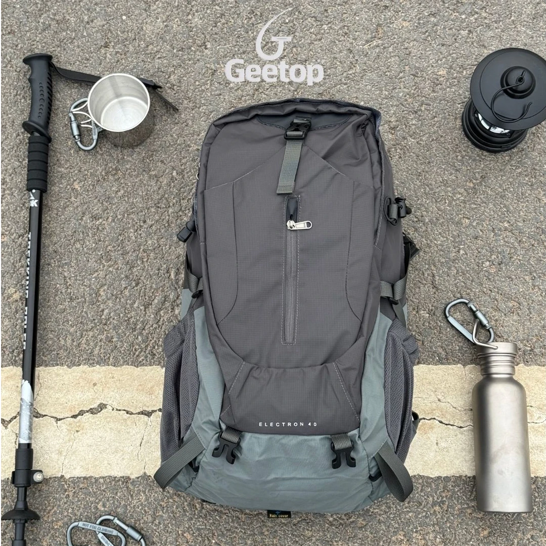 Geetop吉托普-B0640L专业户外登山包黑灰防水专业徒步登山背包