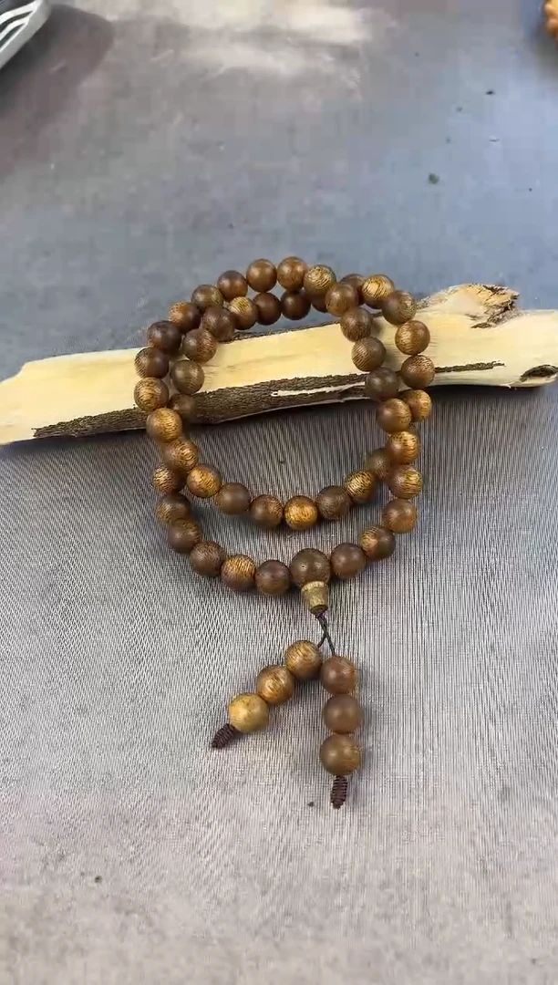 沉香沉香碎屑+芽庄白奇10手持圆珠沉42克+多样性发一