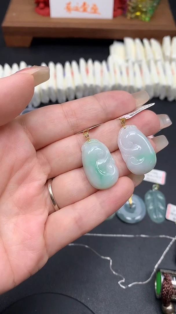 【闪购商品】翡翠吊坠(不含链)18K金镶嵌MS160558（多样性发一件）