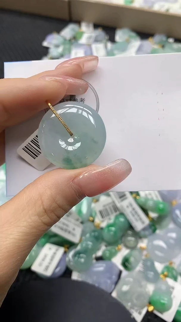 颈饰18K金镶嵌翡翠a货支持复检百元以上9元证书费自理