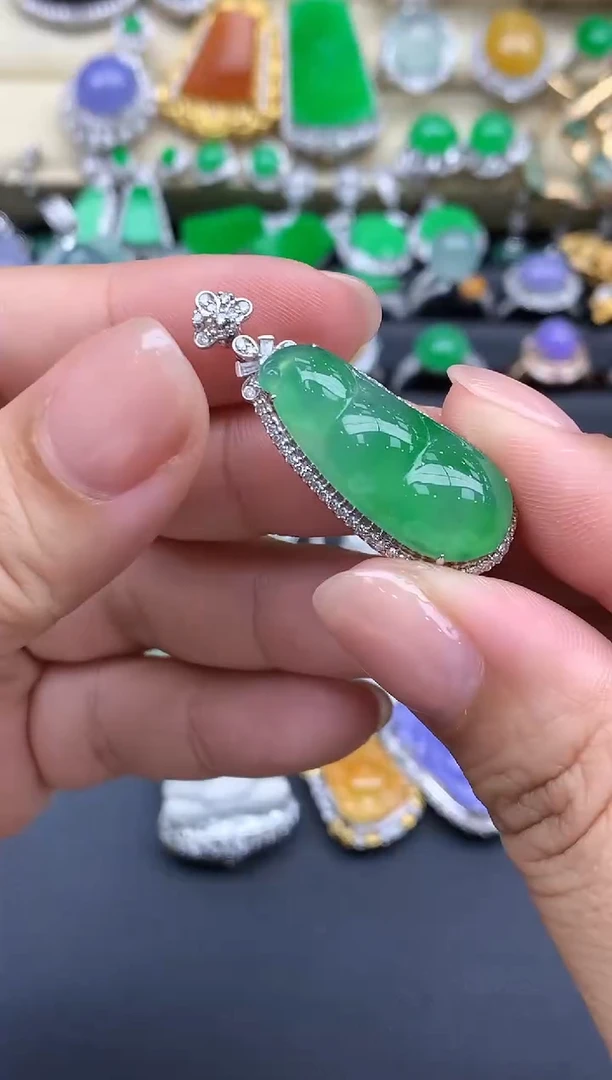 翡翠18K金镶嵌颈饰459-春日珠宝