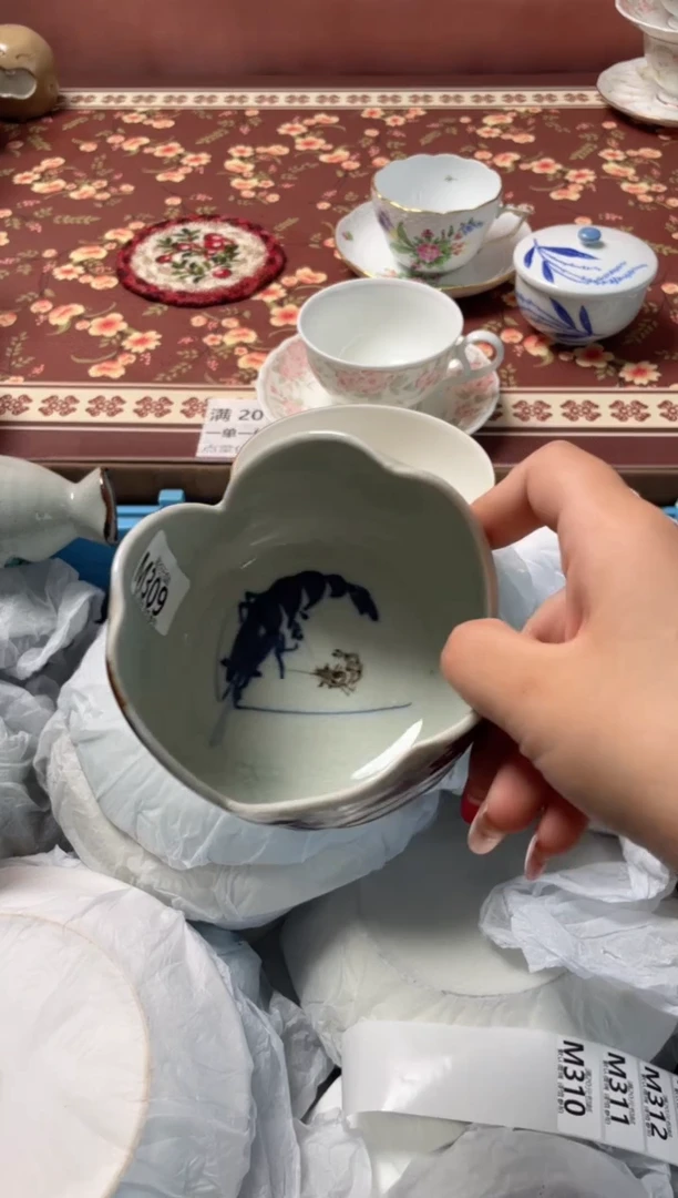 瓷片美****瓷瓷器瓷器M309