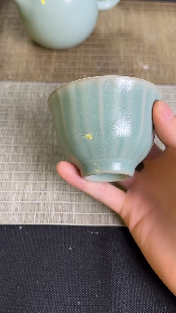 杯子一级品荷叶杯