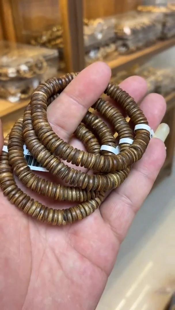 沉香手串 达拉干红土沉随型单圈片片珠多样性发其一