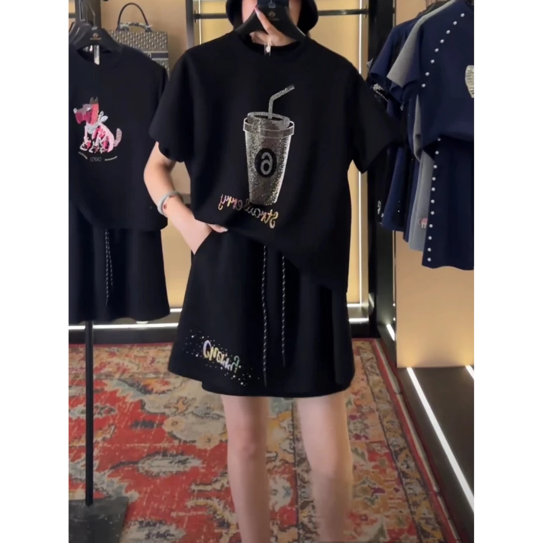 气质高级感穿搭套装女夏季轻奢烫钻可乐杯短袖T恤搭裙裤时尚套装