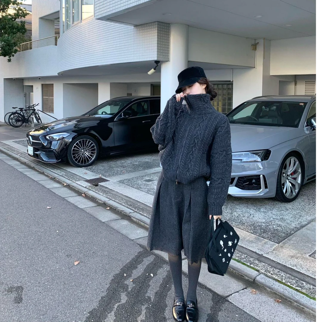 复古美拉德高领拉链毛衣女秋冬2025新款短款宽松软糯麻花针织外套