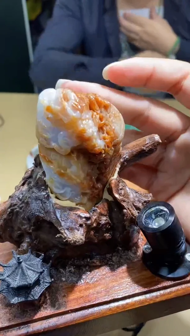 未镶嵌定制翡翠摆件