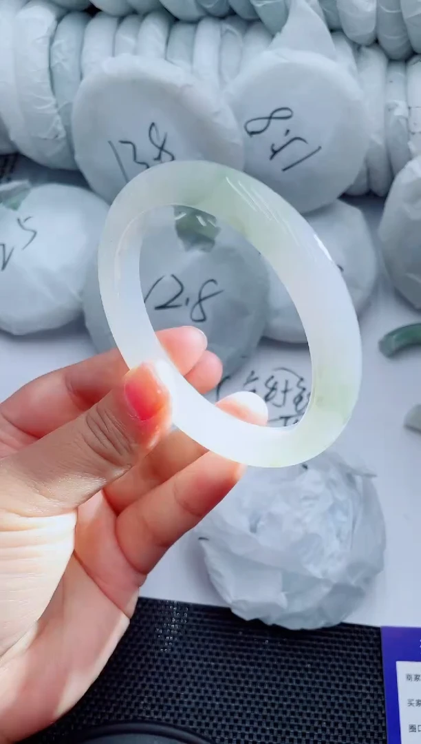 石英质玉手镯未镶嵌A26-62-63