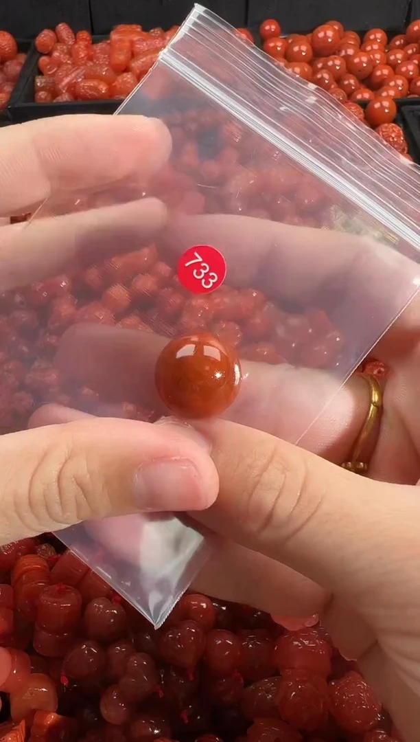 颈饰未镶嵌南红玛瑙1