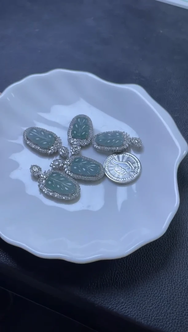 【闪购商品】翡翠吊坠(不含链)银S925镶嵌50465多样性发一