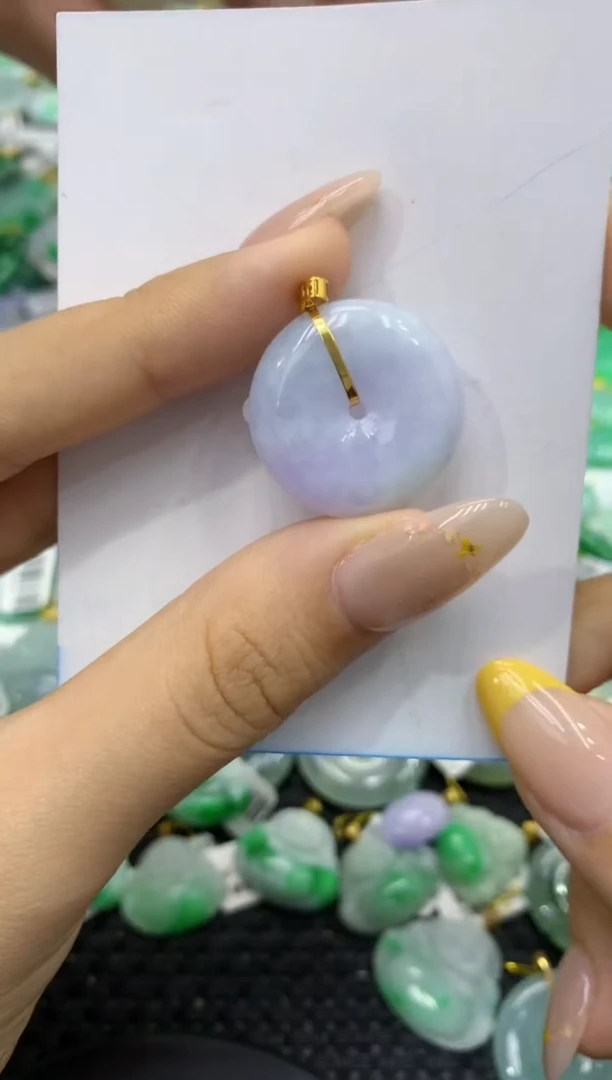 颈饰18K金镶嵌翡翠天然缅甸翡翠A货