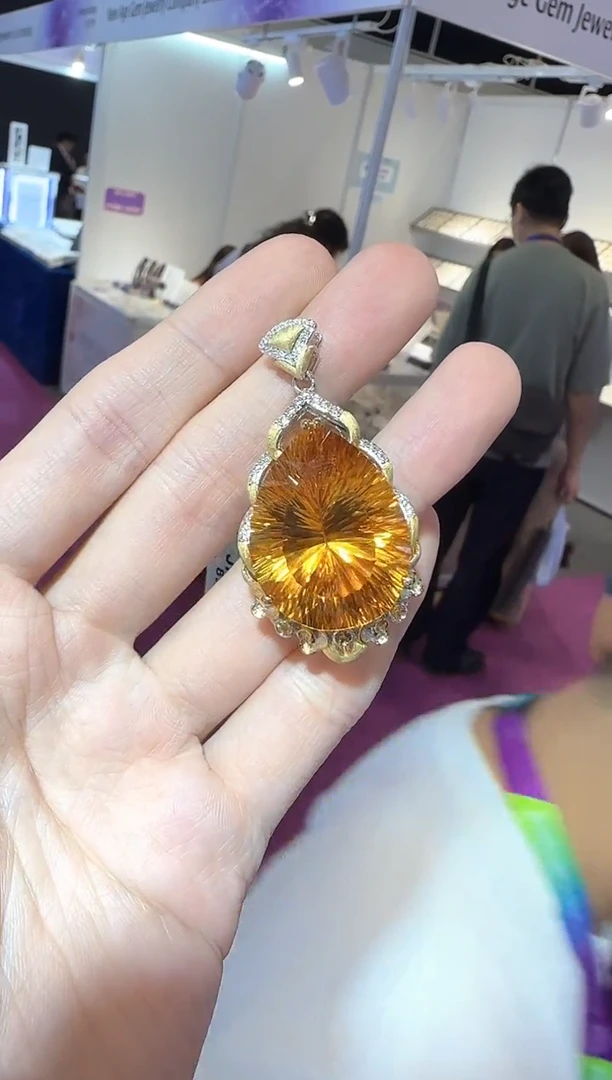 颈饰银S925镶嵌黄晶20*28mm65ct浓金高级款