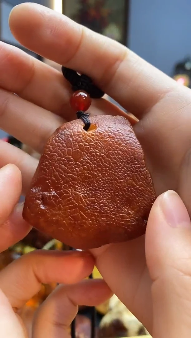 琥珀颈饰未镶嵌吊坠