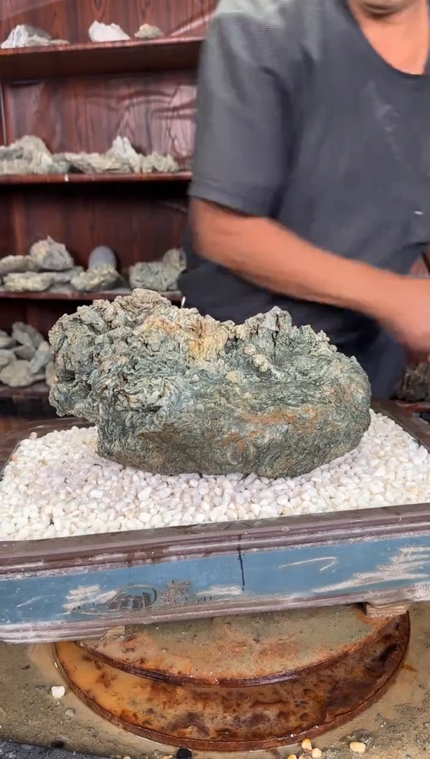 石材新疆天山风凌石