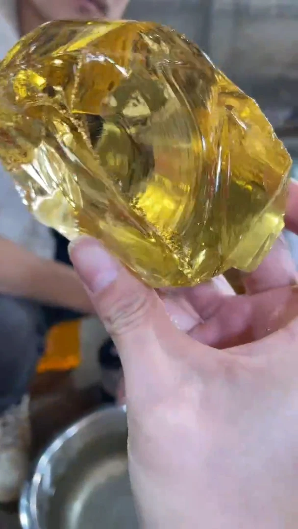 新疆托帕石原石摆件