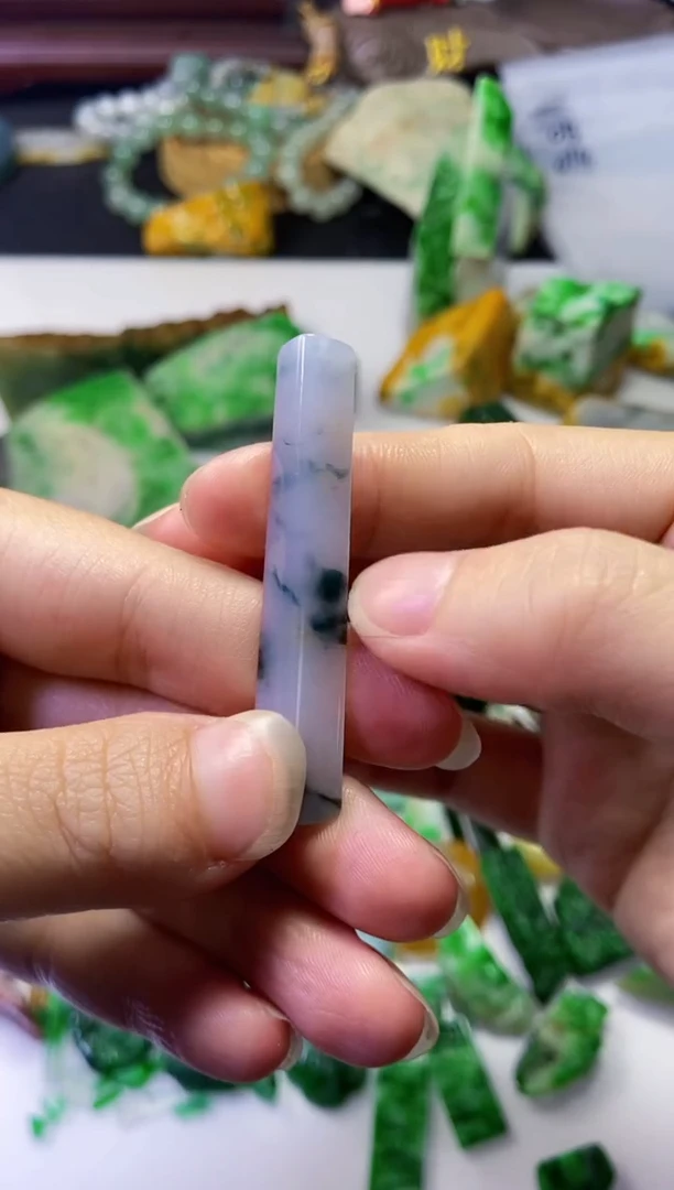 颈饰未镶嵌翡翠德****时014天然翡翠