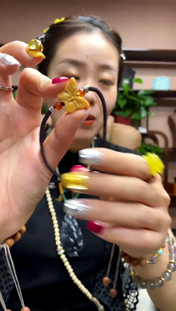 岫玉未镶嵌手串多样性发货发其中之一