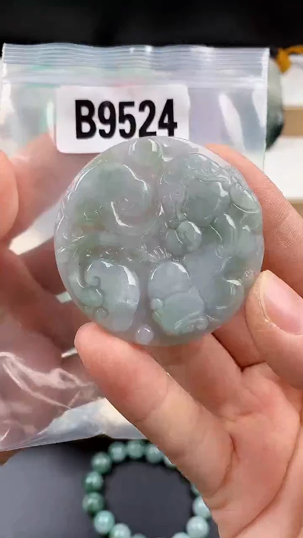 颈饰未镶嵌翡翠天然翡翠吊坠挂件