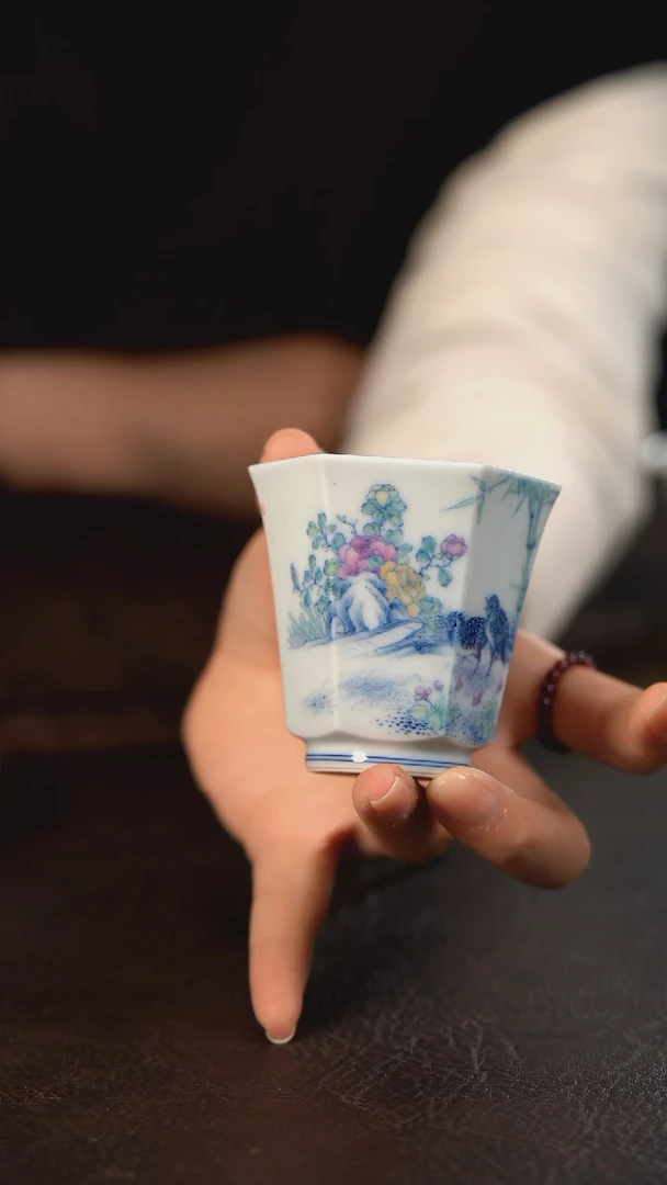 【闪购商品】杯聚澜堂斗彩安居乐业六方大闻香杯