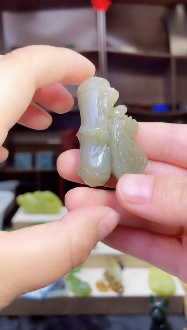 和田玉未镶嵌颈饰1