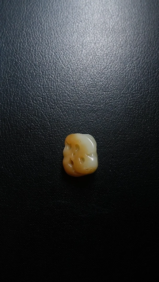 颈饰未镶嵌和田玉太湖石吊坠