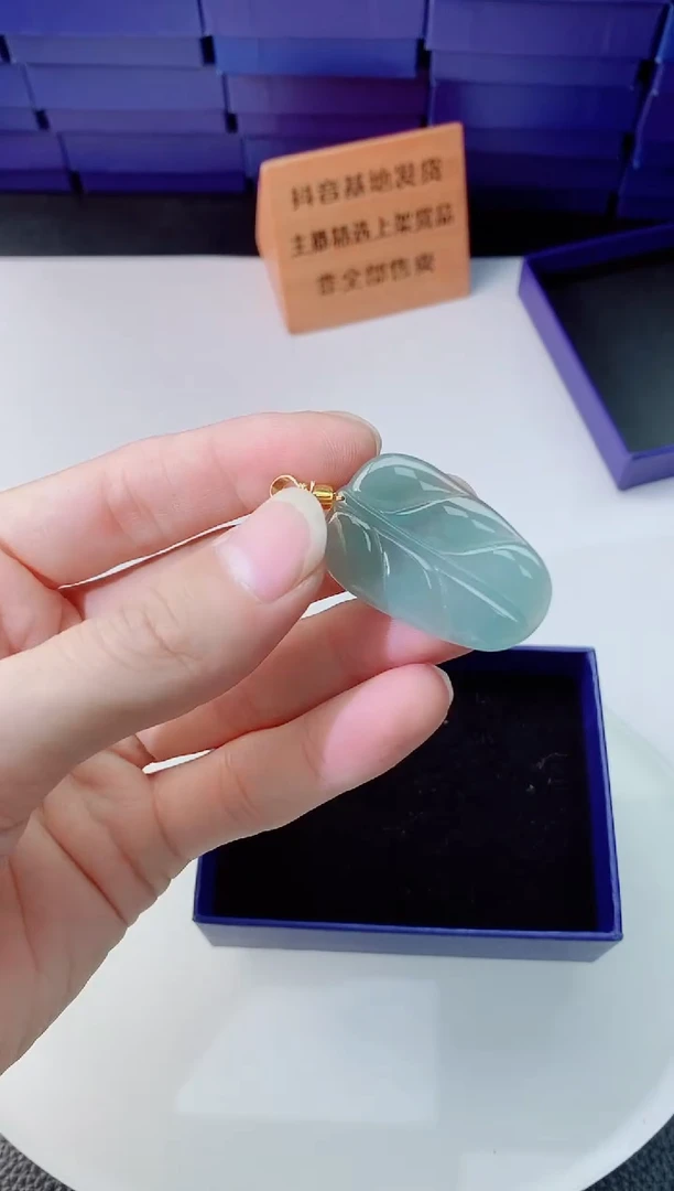 翡翠未镶嵌颈饰11111111