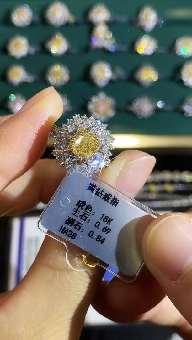 18K金镶嵌戒指钻石0091