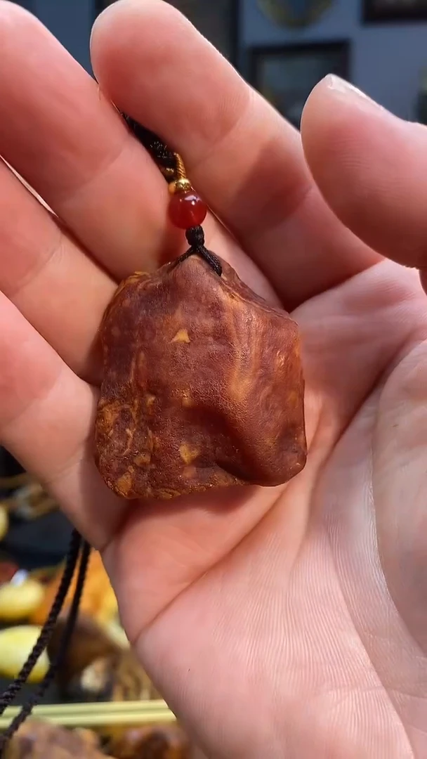 琥珀颈饰未镶嵌吊坠