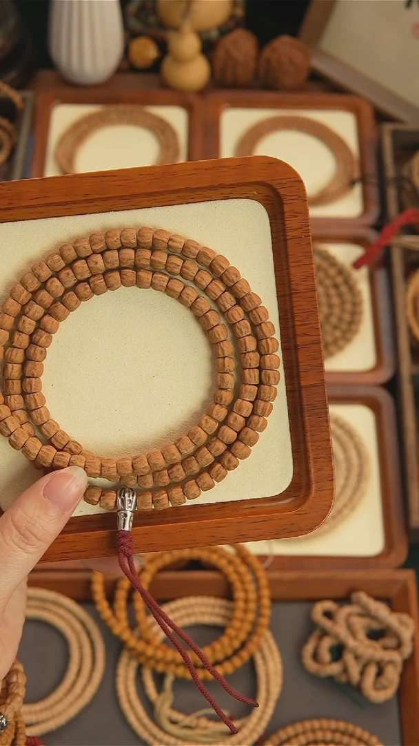 【闪购商品】柏香籽/百香籽吊坠红皮方块