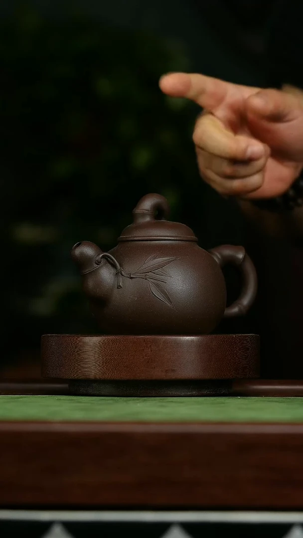 茶壶紫砂b22道洪花器壶*朱学勤