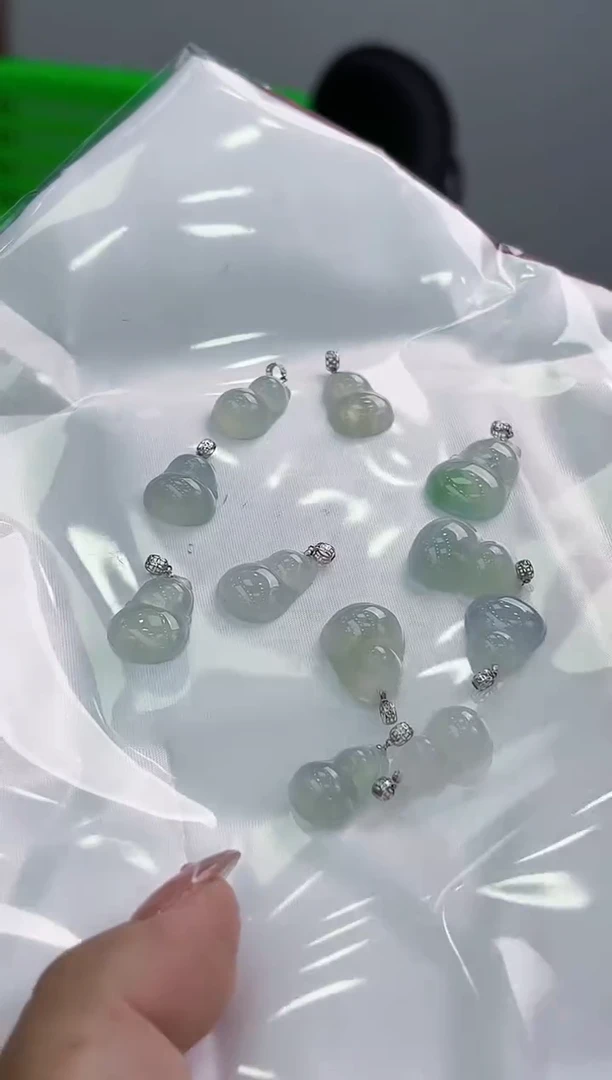 【闪购商品】翡翠颈饰18K金镶嵌多样性发其一