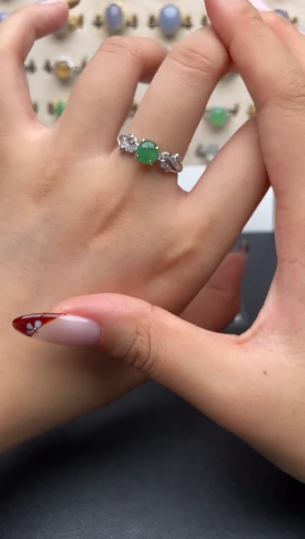 银S925镶嵌戒指翡翠一物一证一礼盒