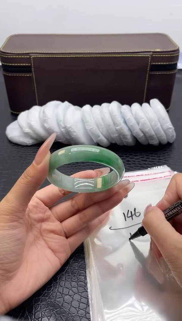 146手镯所见即所得拍啥发啥