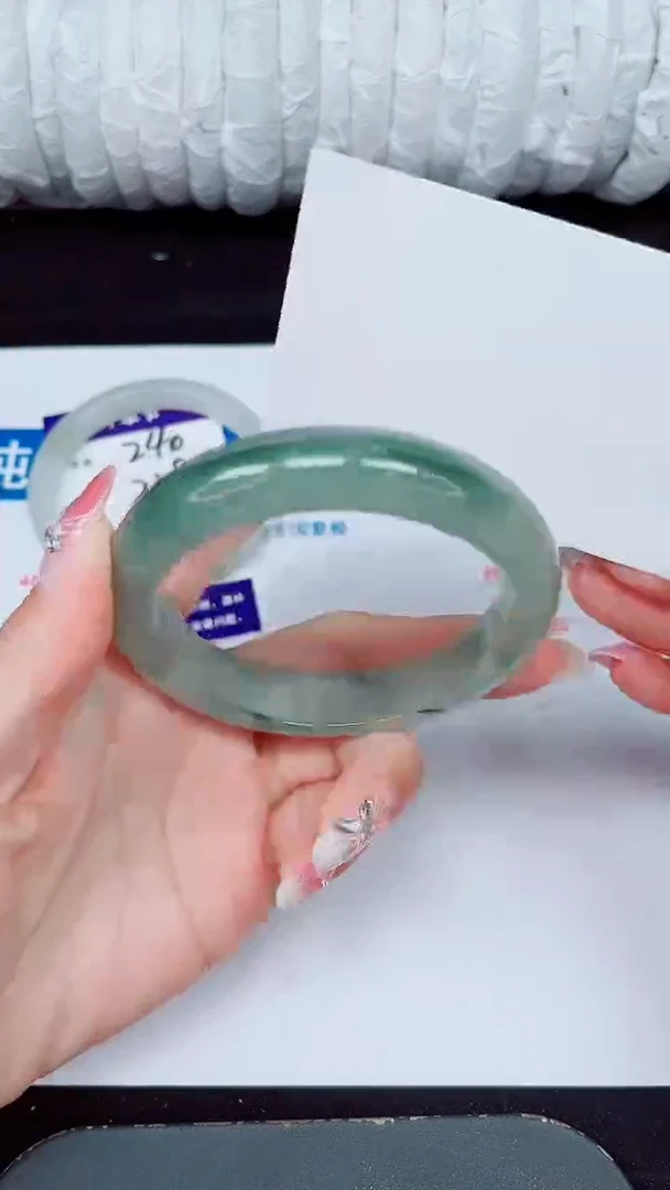 未镶嵌手镯石英质玉241-59/60